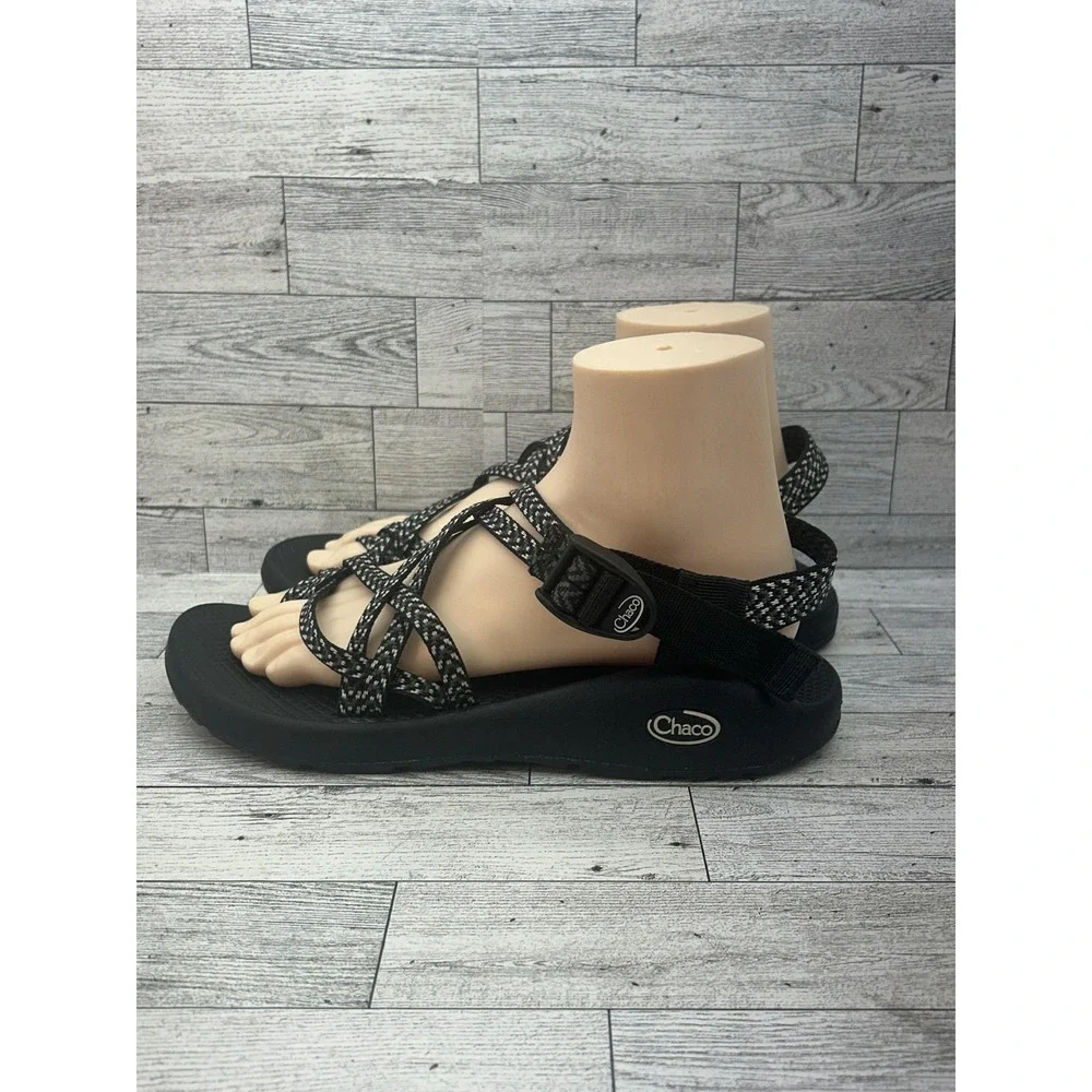 Chaco Z/Cloud Sandals Womens Size 9‎ Black Strappy Adjustable Hiking Water Shoes
